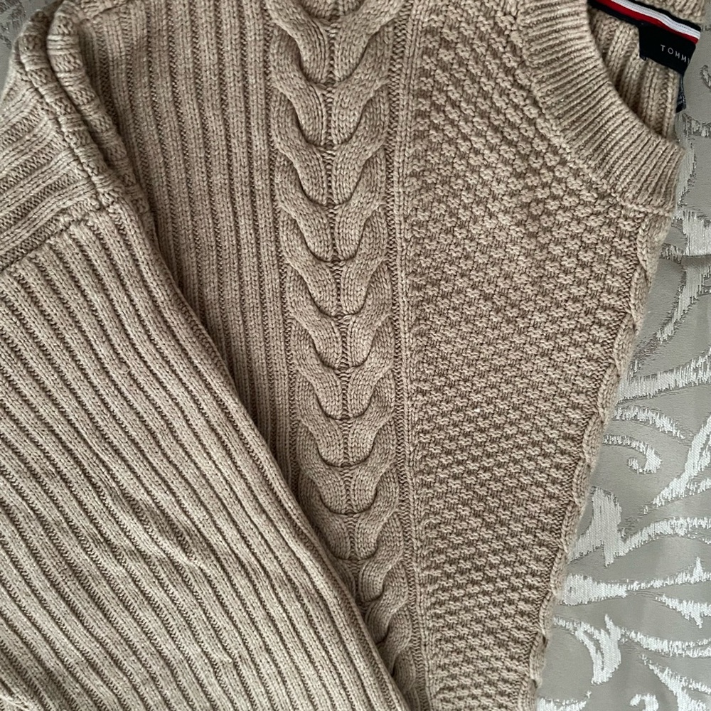 Tommy Hilfiger cable knit dolman sleeve sweater - Picture 6 of 7